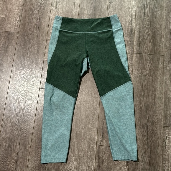 Outdoor Voices Two Tone 3/4 Hunter Green Slate Blue Warmup Leggings L - Picture 4 of 8